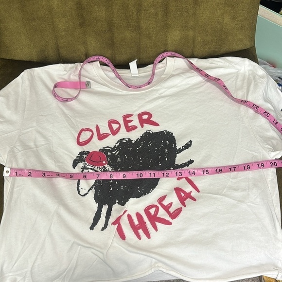 Older Threat crop top shirt size large - Picture 7 of 7